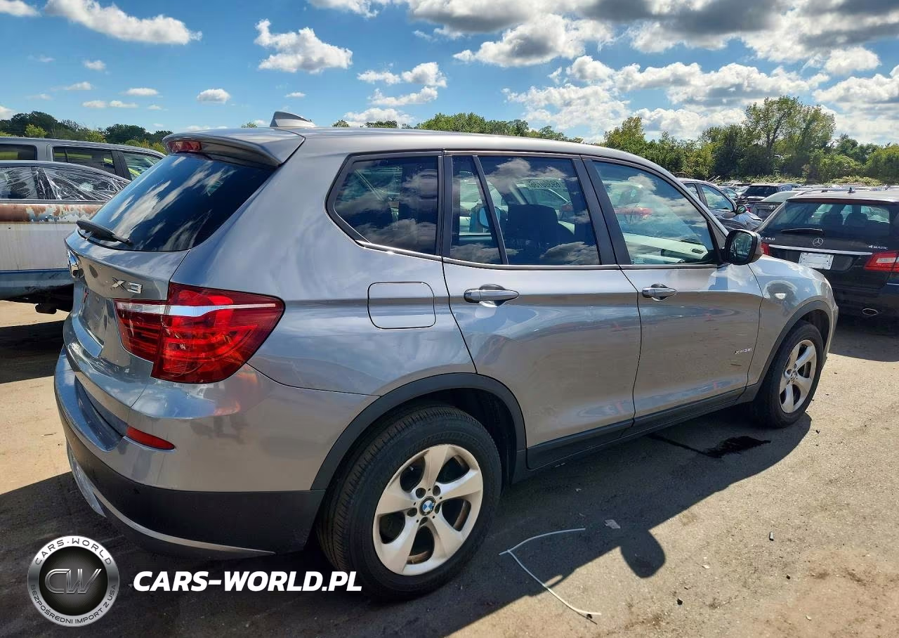 2011 BMW X3 xDrive28I VIN:5UXWX5C53BL704705 - 3