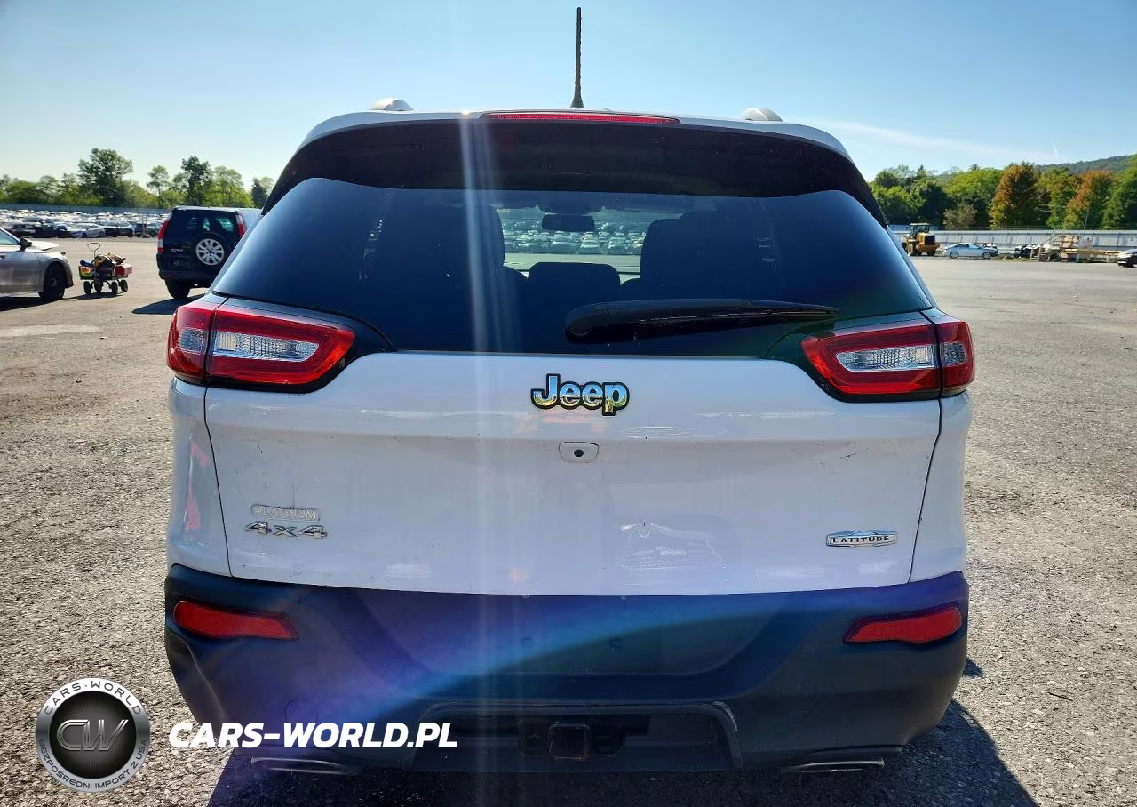 2018 Jeep Cherokee Latitude VIN:1C4PJMCX2JD501462 - 6