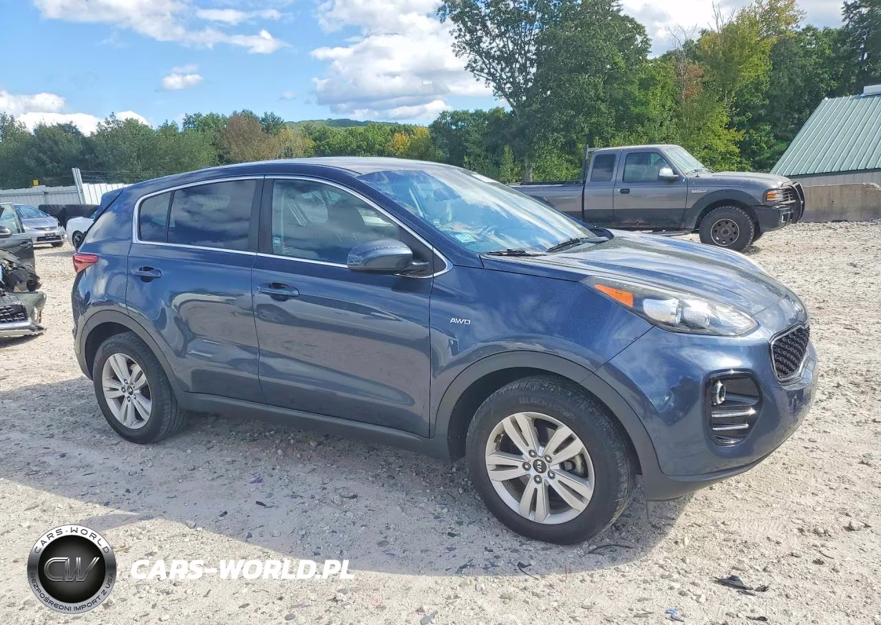 2018 Kia Sportage Lx VIN:KNDPMCAC2J7310690 - 4