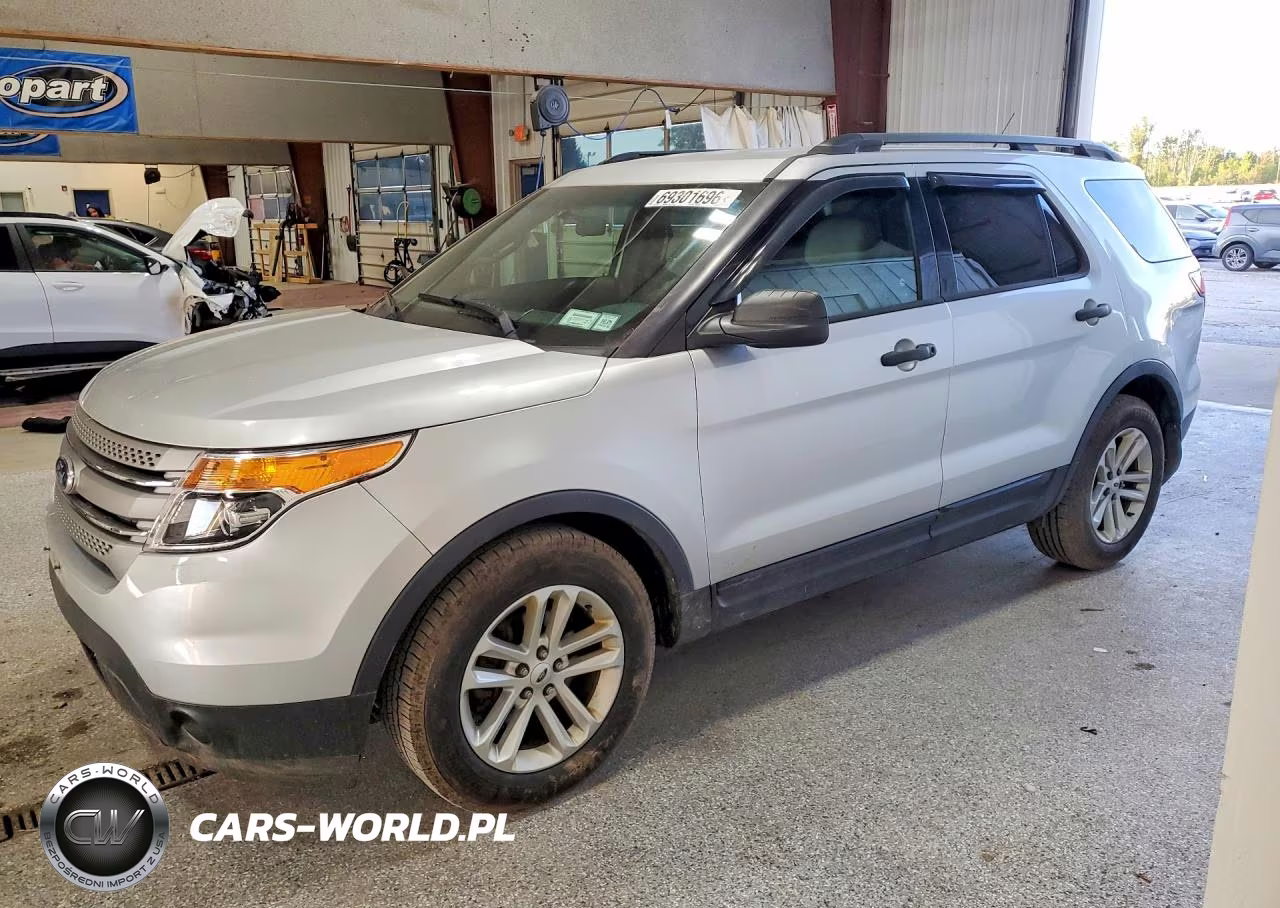 2015 Ford Explorer – zdjęcie 1 z 13