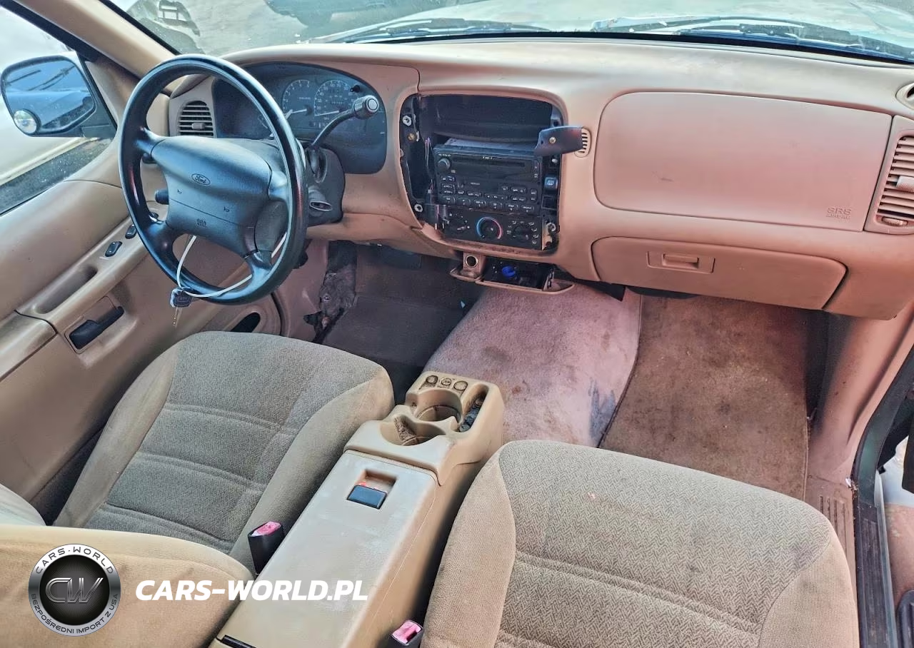 1999 Ford Explorer VIN:1FMYU24E6XUB57751 - 8