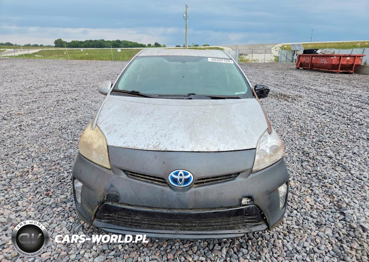 2012 Toyota Prius Two VIN:JTDKN3DUXC5476109 - 5