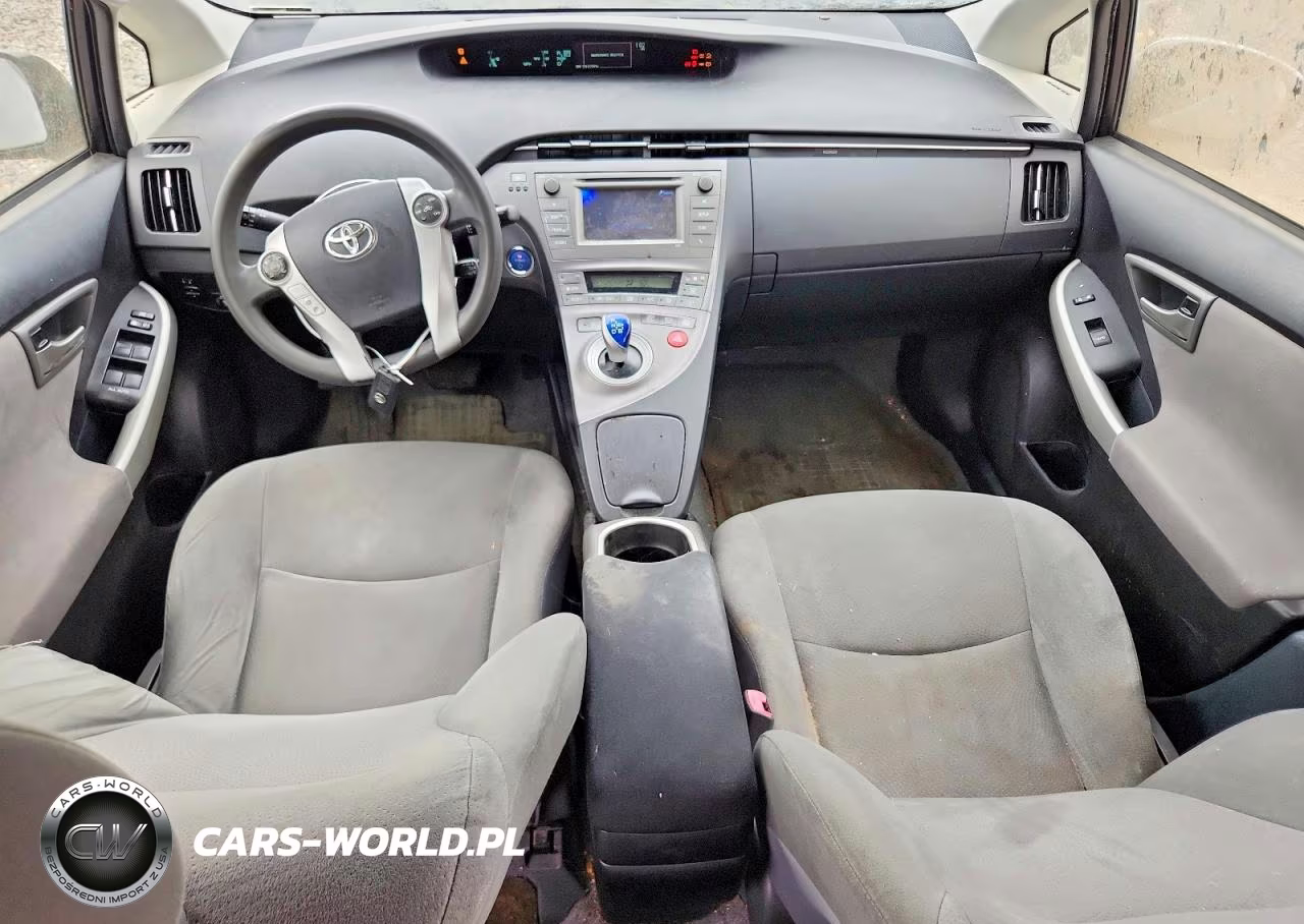2012 Toyota Prius Two VIN:JTDKN3DUXC5476109 - 8