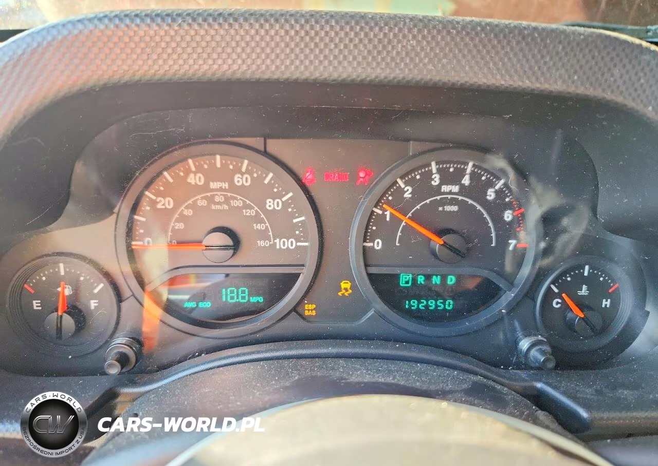 2007 Jeep Wrangler X VIN:1J4FA24107L164065 - 9