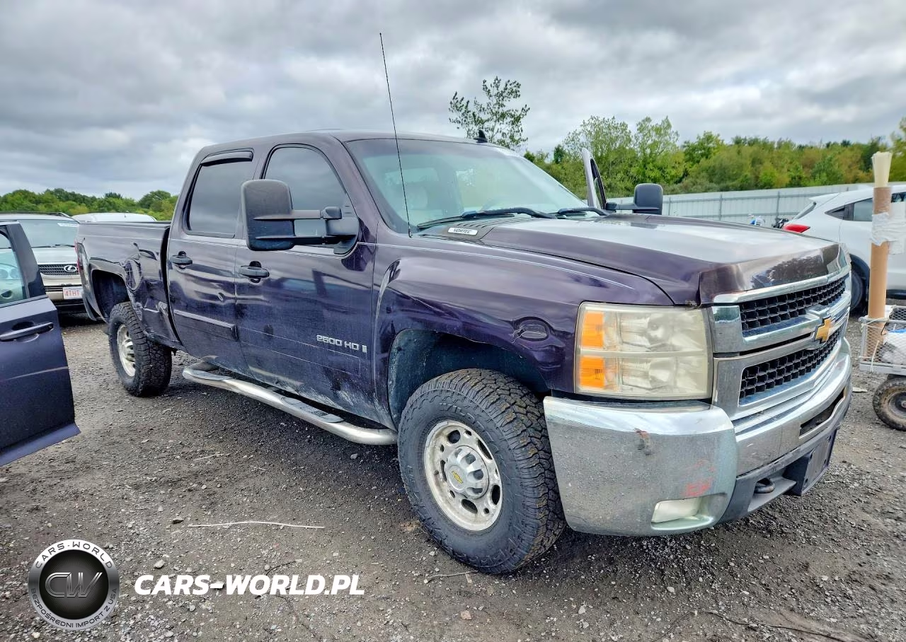 2008 Chevrolet Silverado C2500 Heavy Duty VIN:1GCHC23K98F164486 - 4