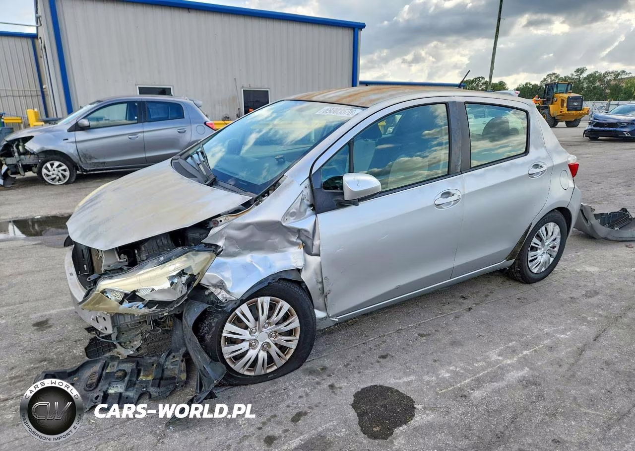 2013 Toyota Yaris 5-Door Le VIN:JTDKTUD36DD551172 - 1