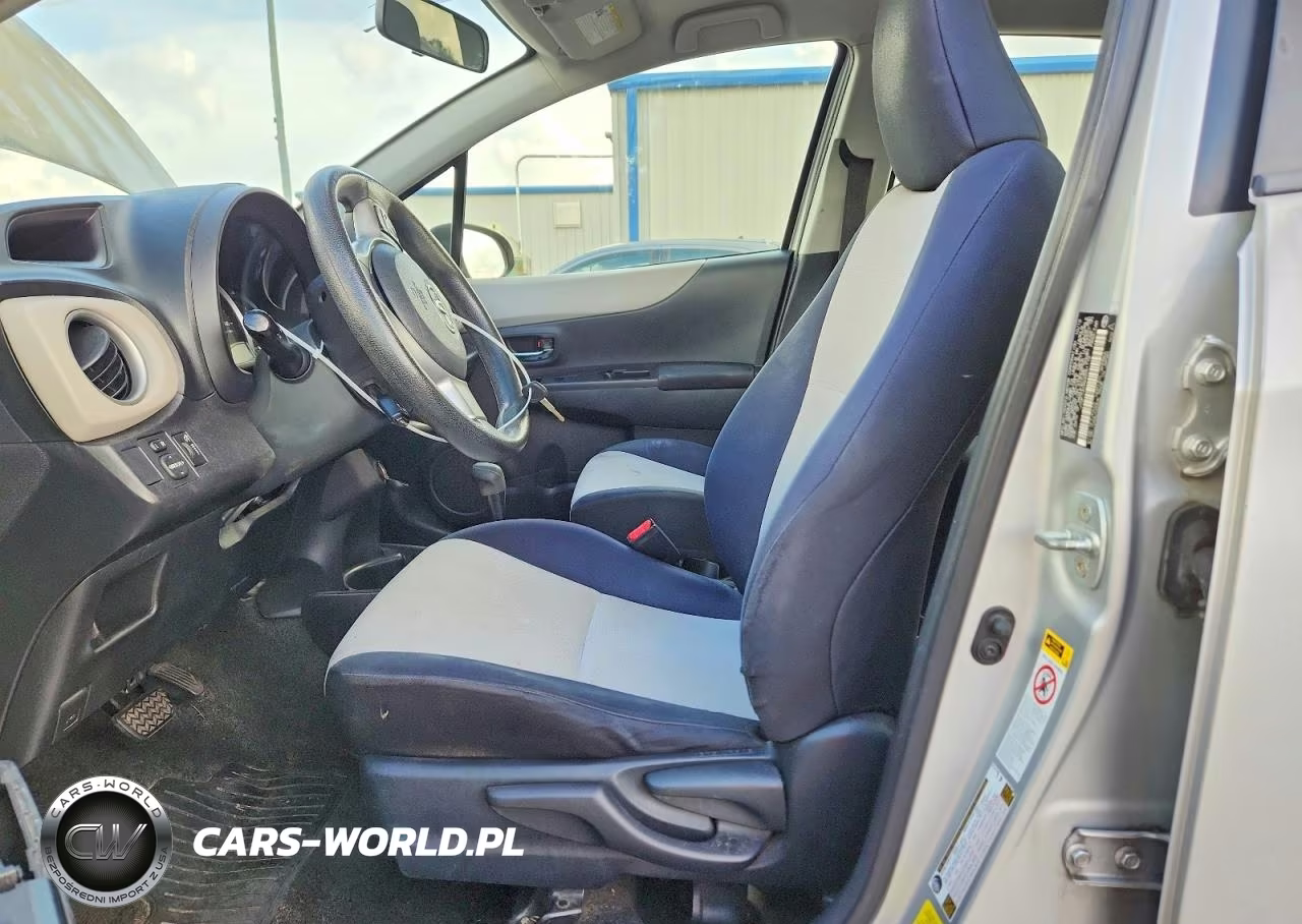 2013 Toyota Yaris 5-Door Le VIN:JTDKTUD36DD551172 - 7