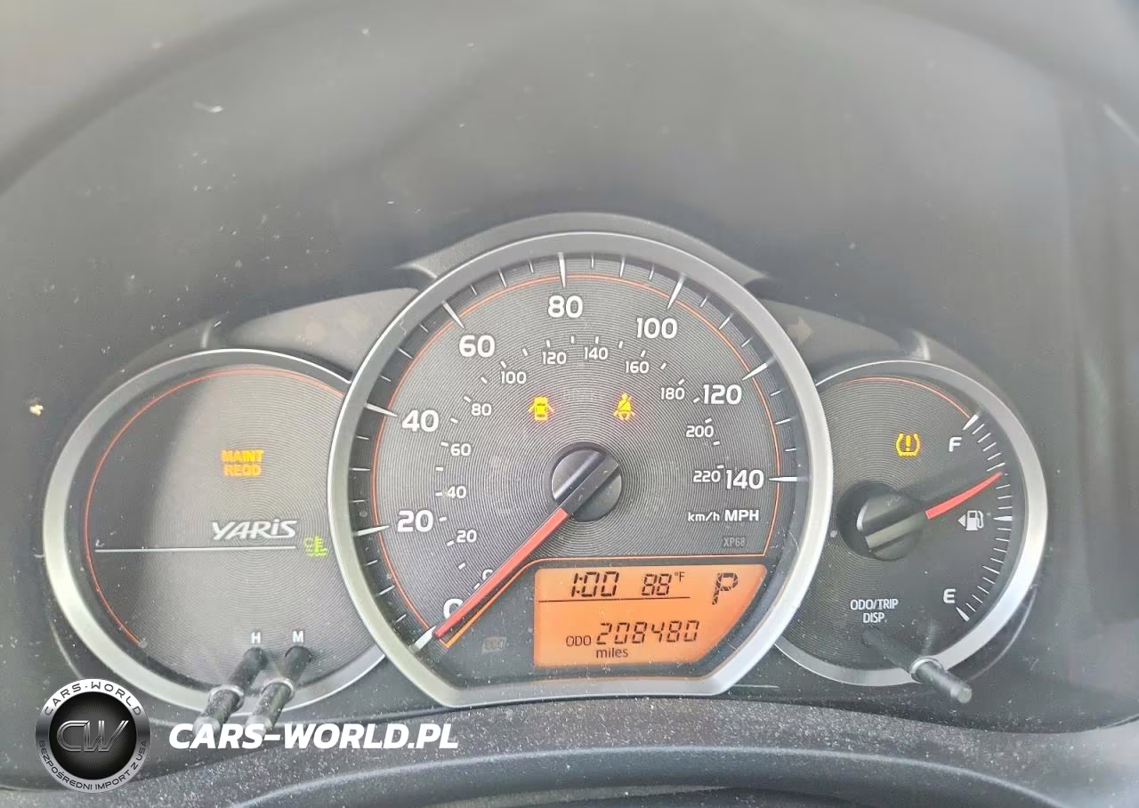 2013 Toyota Yaris 5-Door Le VIN:JTDKTUD36DD551172 - 9