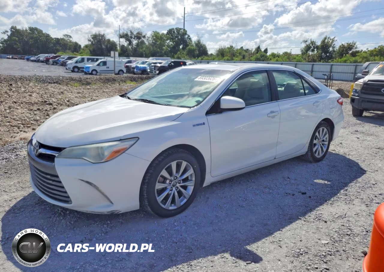 2015 Toyota Camry Hybrid Xle – zdjęcie 1 z 12