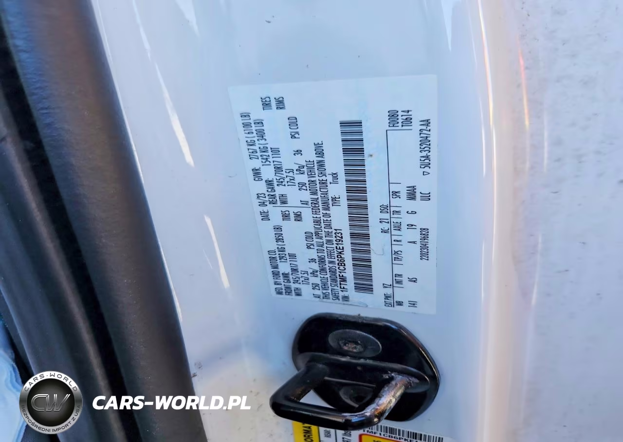 2023 Ford F150 VIN:1FTMF1CB6PKE19231 - 12