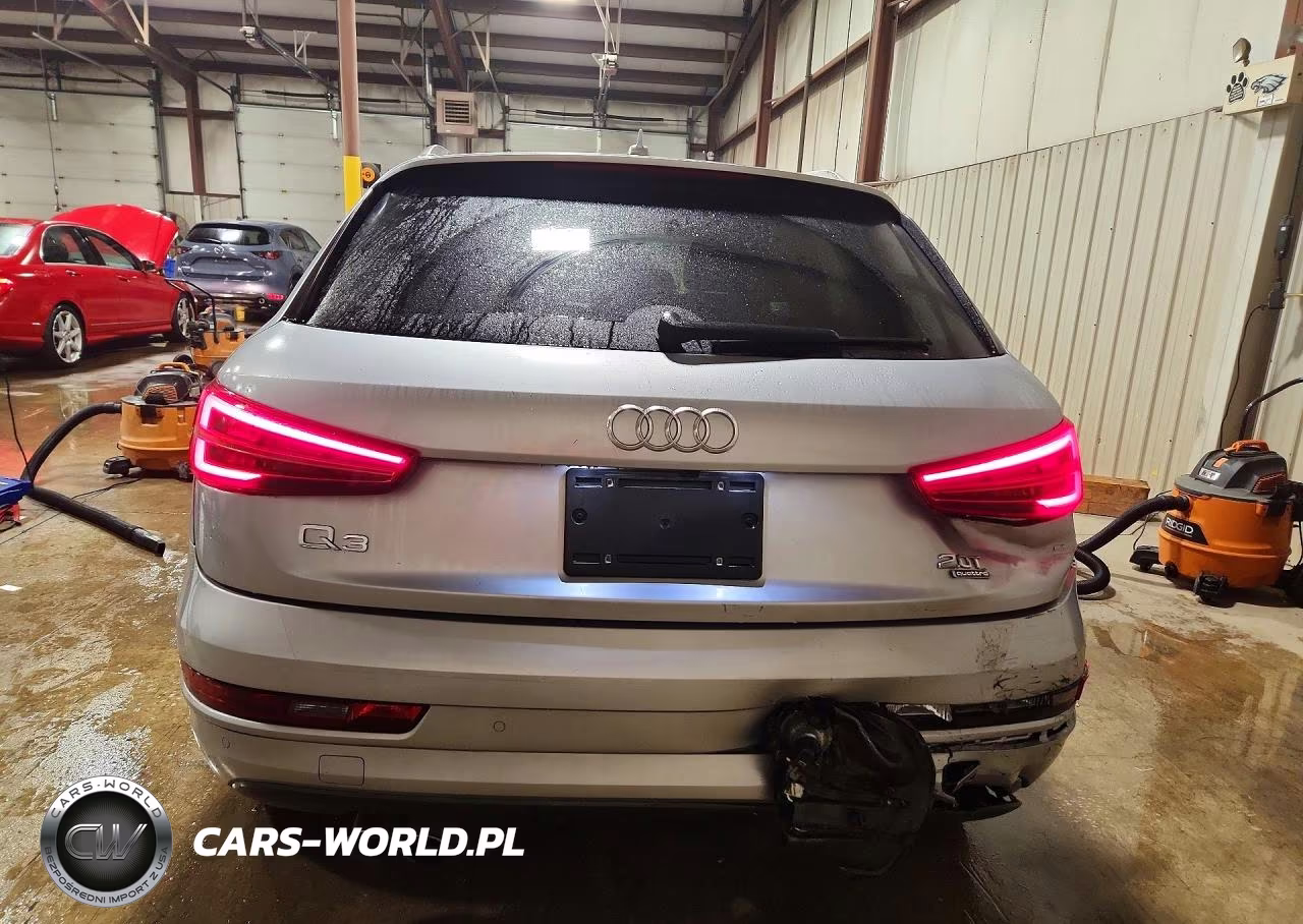 2018 Audi Q3 Premium VIN:WA1ECCFS6JR020073 - 6