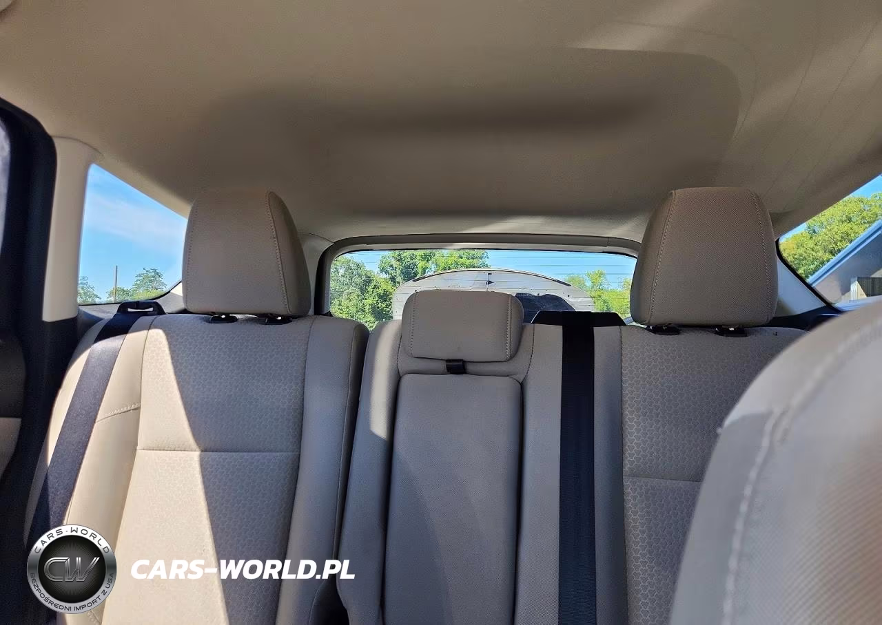 2019 Ford Escape Se VIN:1FMCU9GDXKUA28071 - 10