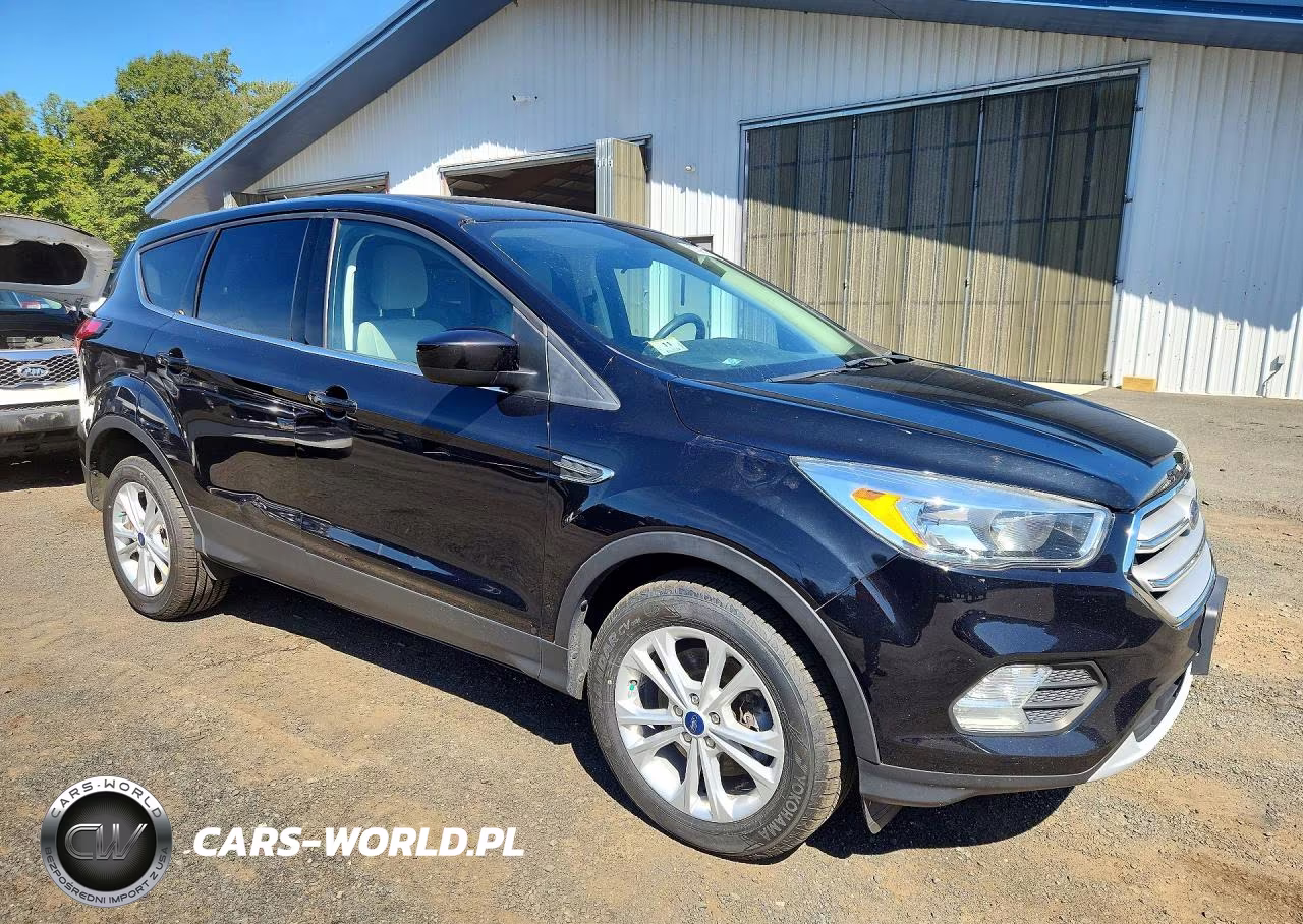 2019 Ford Escape Se VIN:1FMCU9GDXKUA28071 - 4