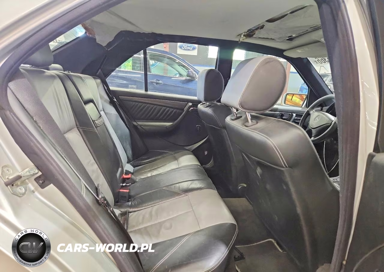 2000 Mercedes-Benz C 230 VIN:WDBHA24G8YA859909 - 10