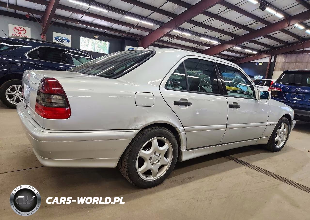 2000 Mercedes-Benz C 230 VIN:WDBHA24G8YA859909 - 3