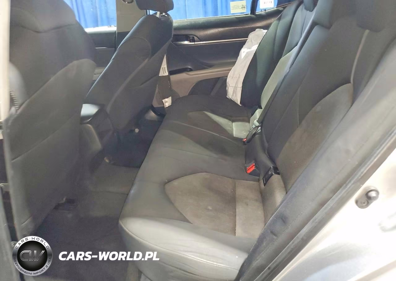 2021 Toyota Camry Le VIN:4T1C11AK1MU542931 - 10