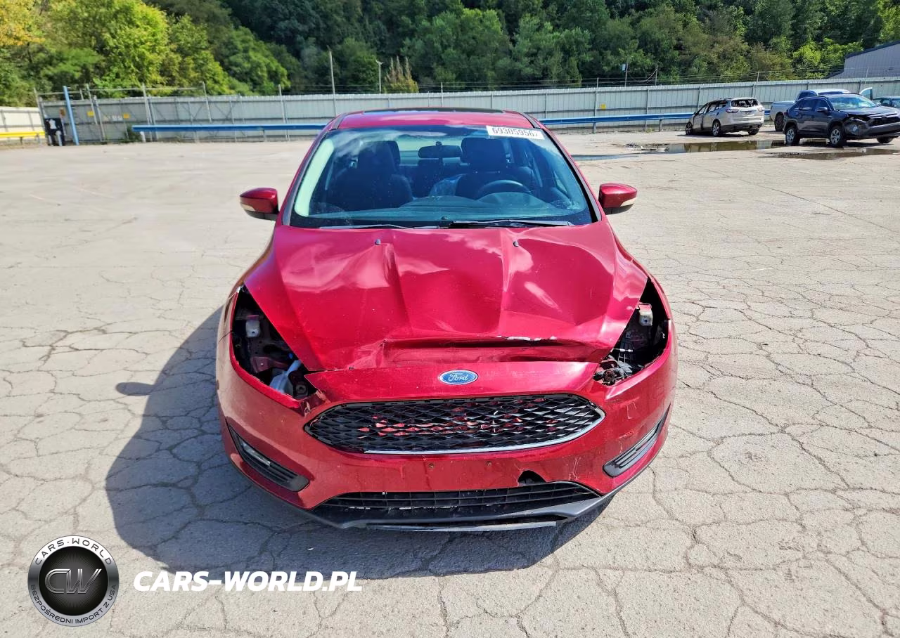 2017 Ford Focus Sel VIN:1FADP3H21HL228870 - 5