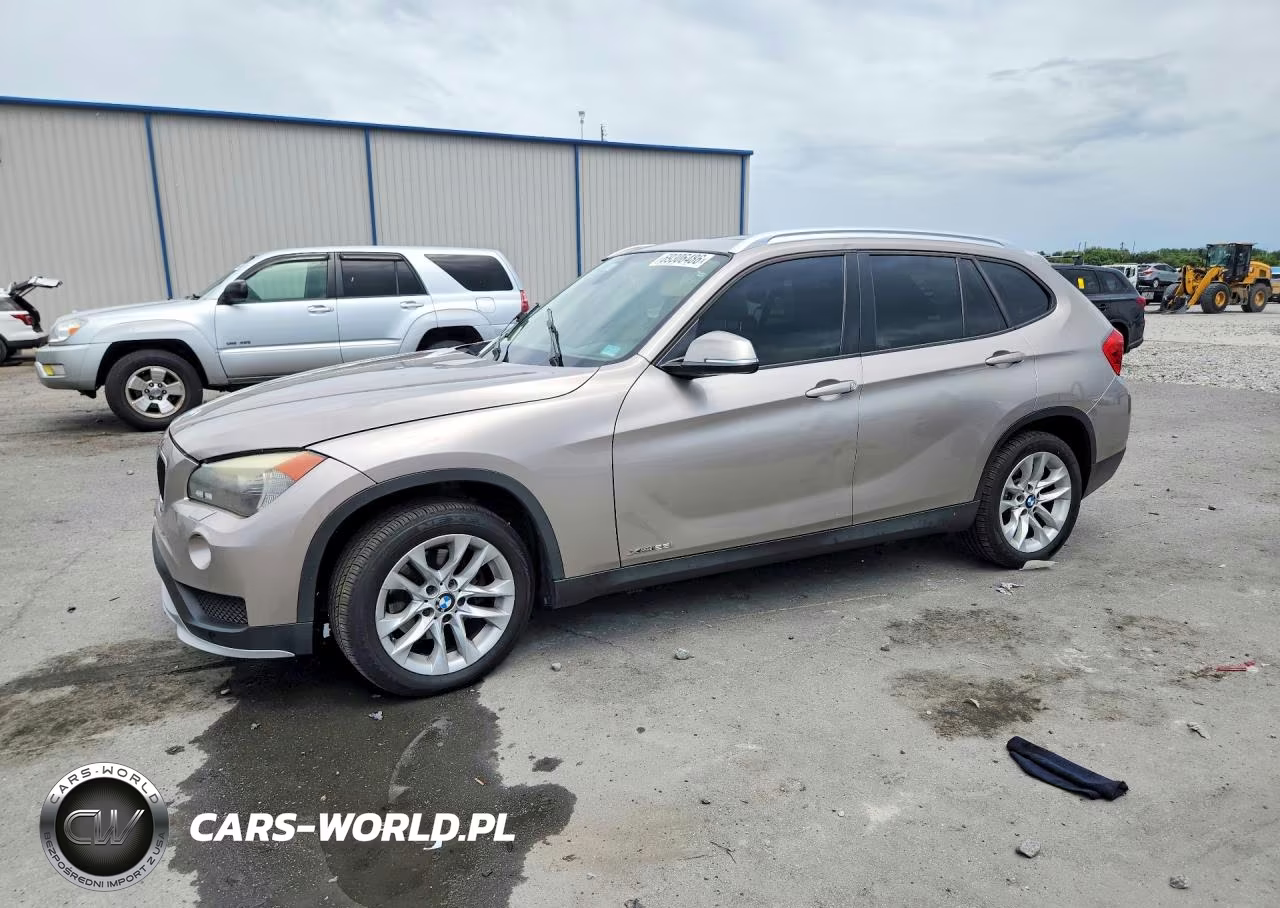 2015 BMW X1 xDrive28I VIN:WBAVL1C52FVY27596 - 1