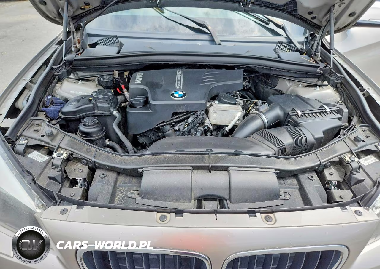 2015 BMW X1 xDrive28I VIN:WBAVL1C52FVY27596 - 12