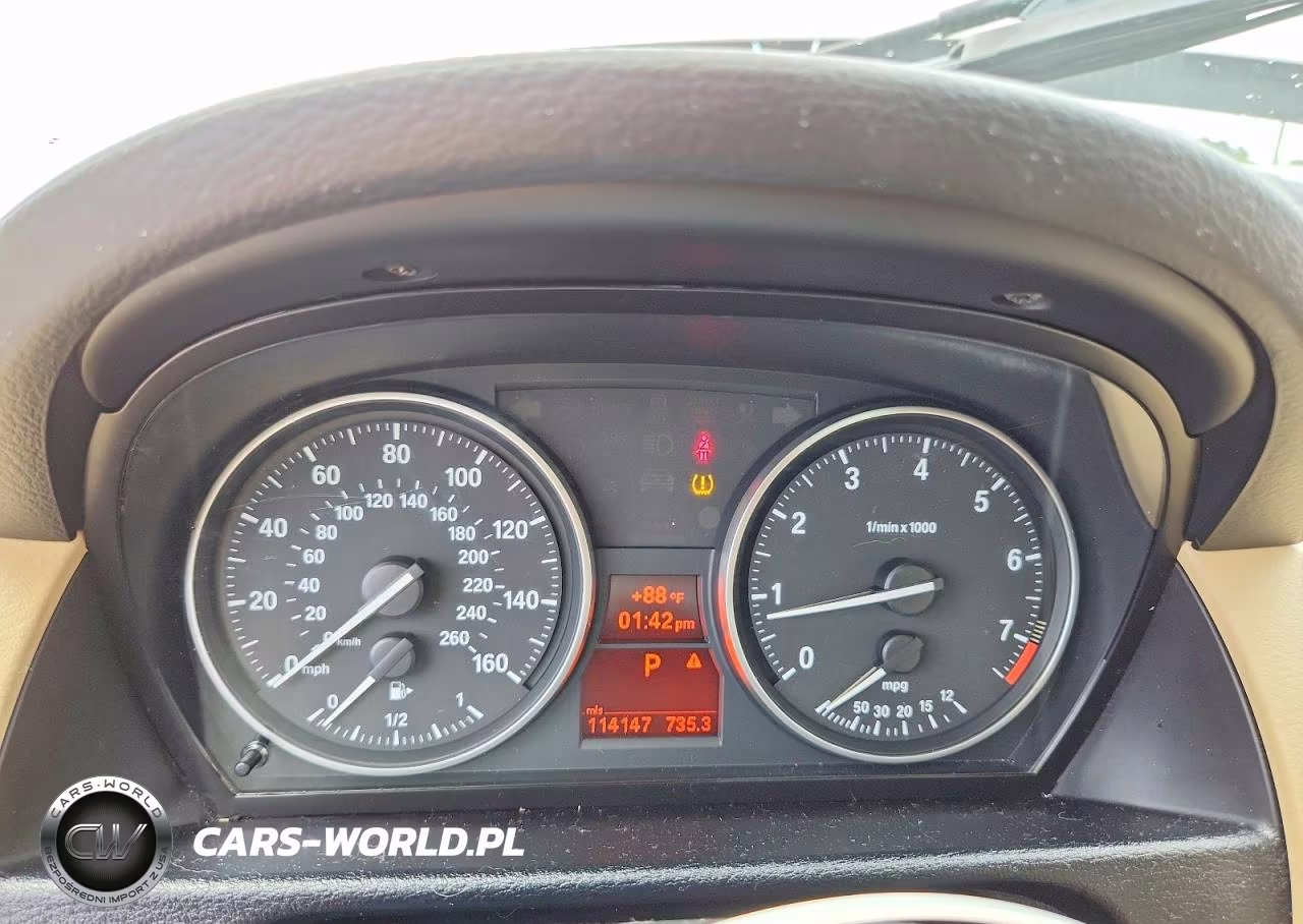 2015 BMW X1 xDrive28I VIN:WBAVL1C52FVY27596 - 9