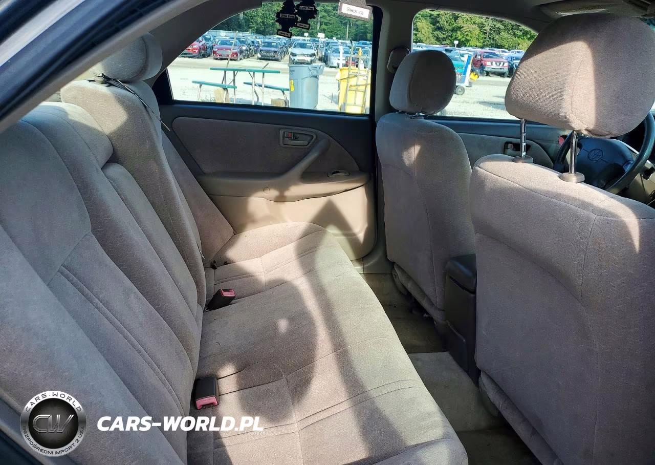 1999 Toyota Camry Le VIN:4T1BG22K6XU897175 - 10
