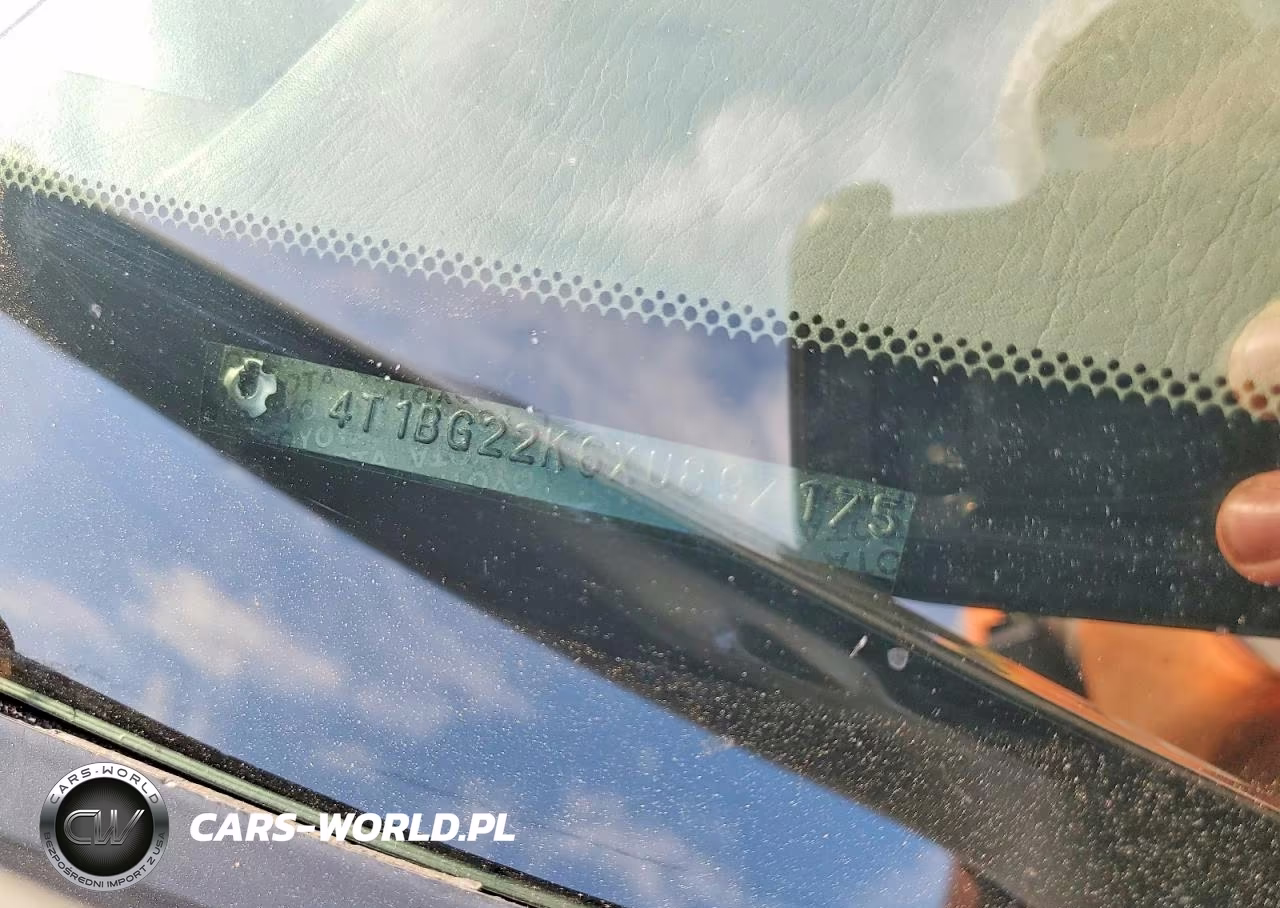 1999 Toyota Camry Le VIN:4T1BG22K6XU897175 - 12