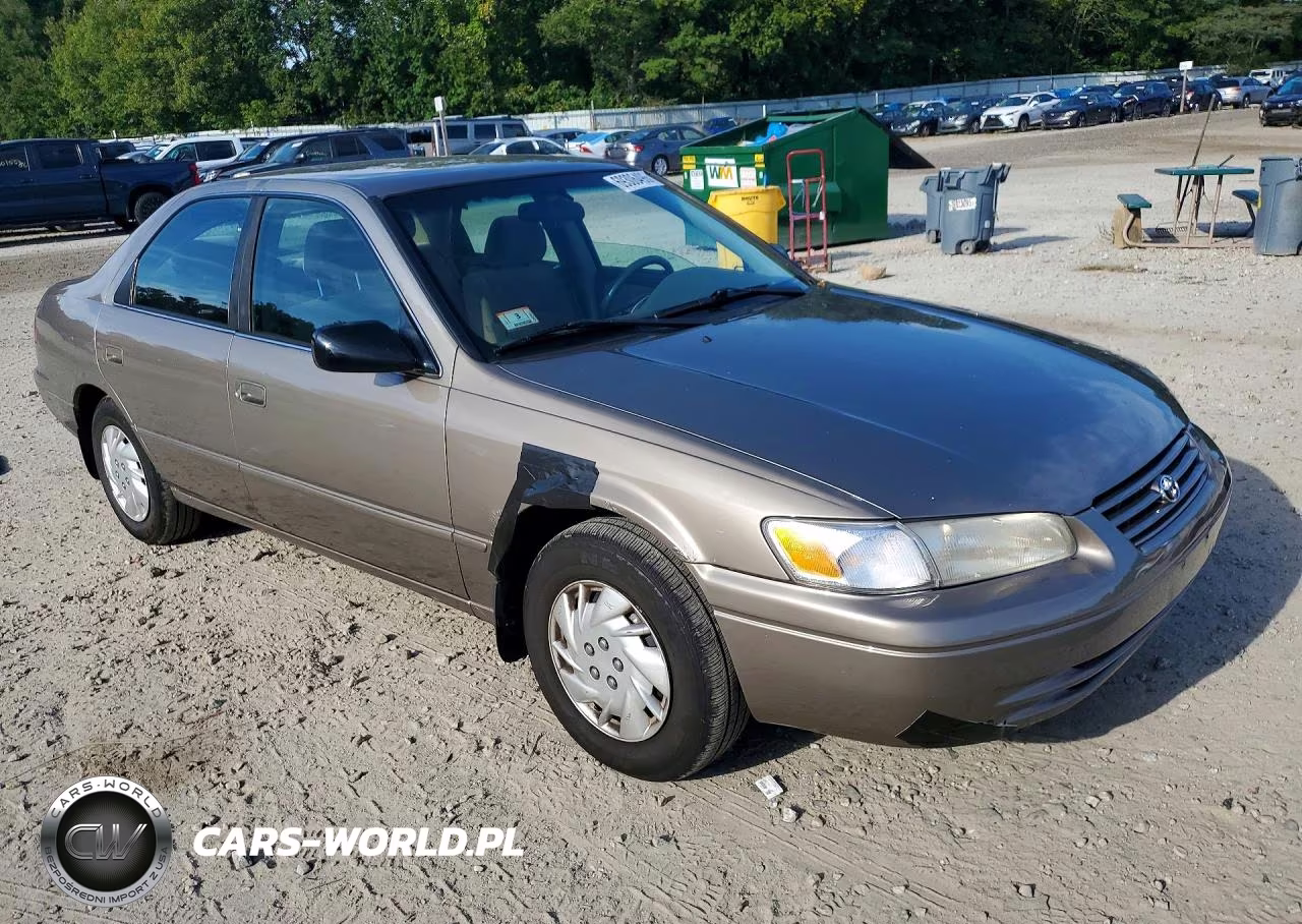 1999 Toyota Camry Le VIN:4T1BG22K6XU897175 - 4