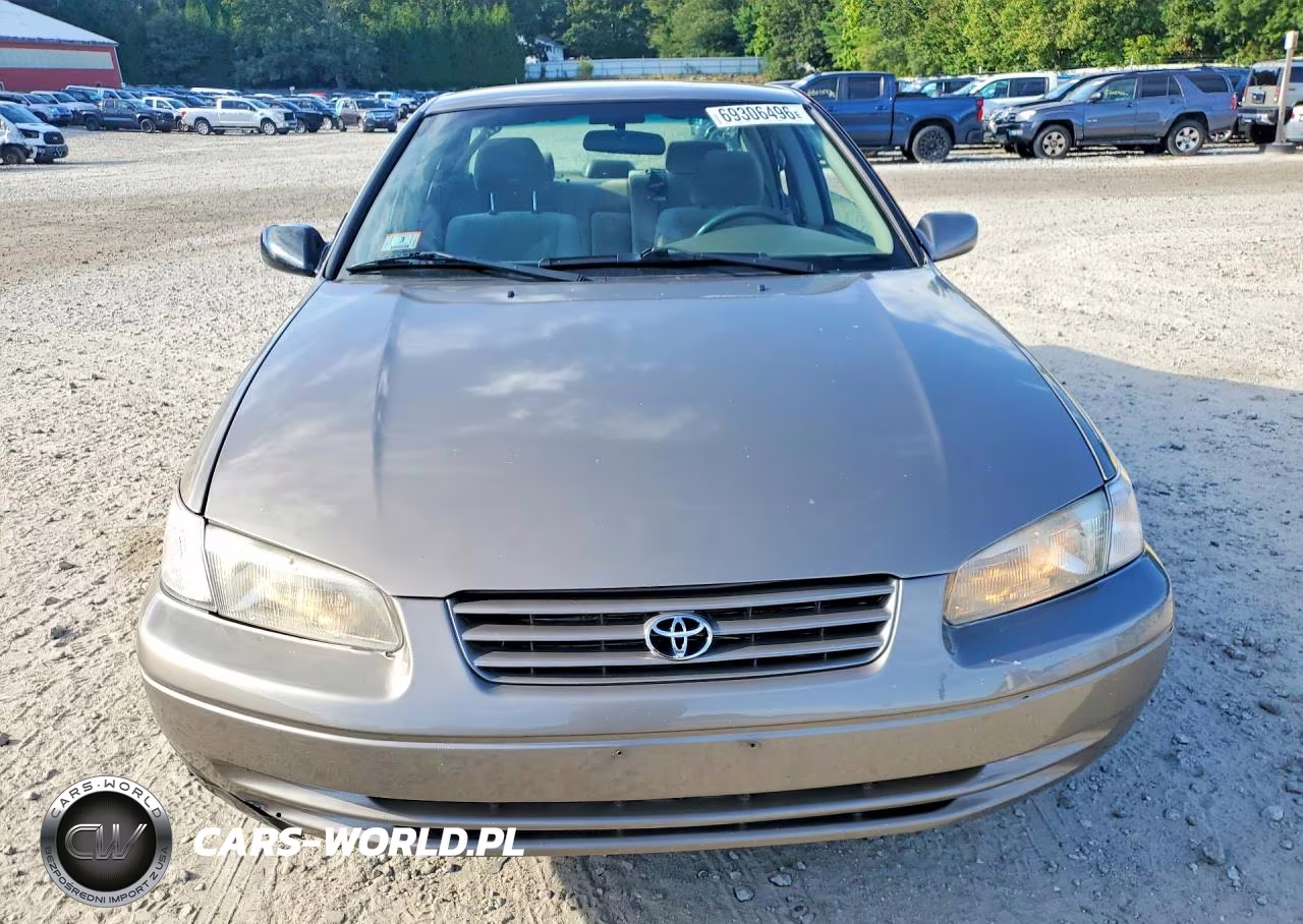 1999 Toyota Camry Le VIN:4T1BG22K6XU897175 - 5