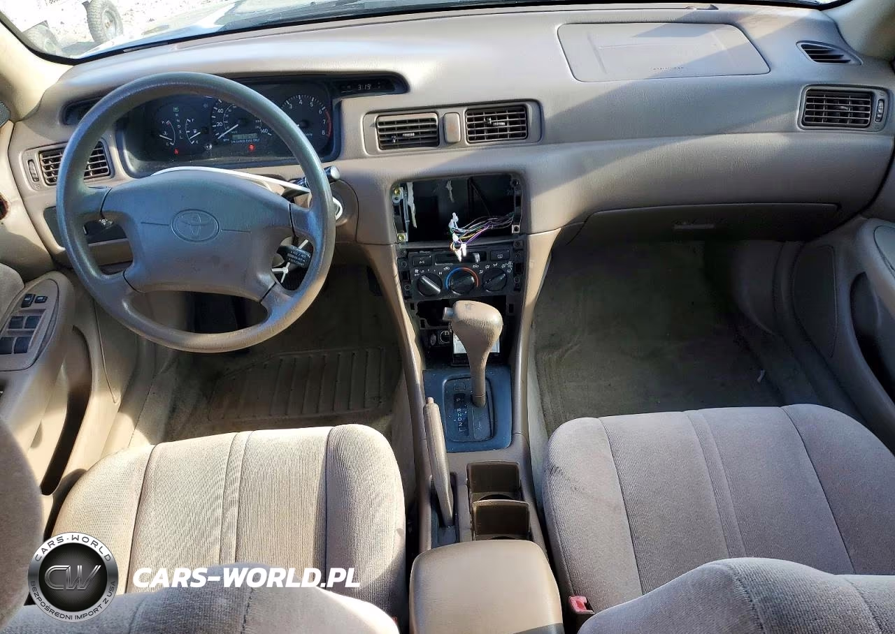 1999 Toyota Camry Le VIN:4T1BG22K6XU897175 - 8
