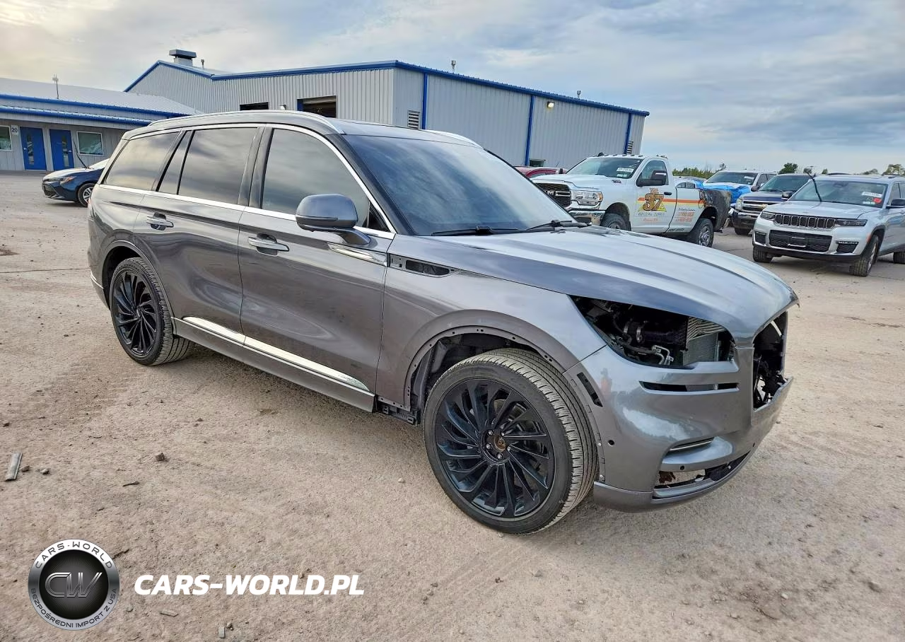 2021 Lincoln Aviator Reserve VIN:5LM5J7XC7MGL03004 - 4