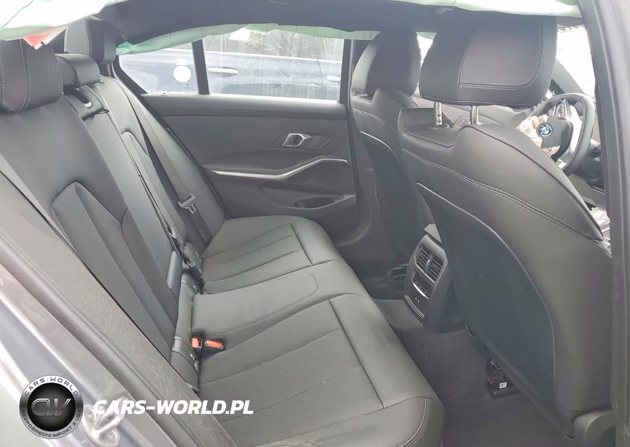 2026 BMW 330I VIN:WBA13LA09TFV97983 - 10
