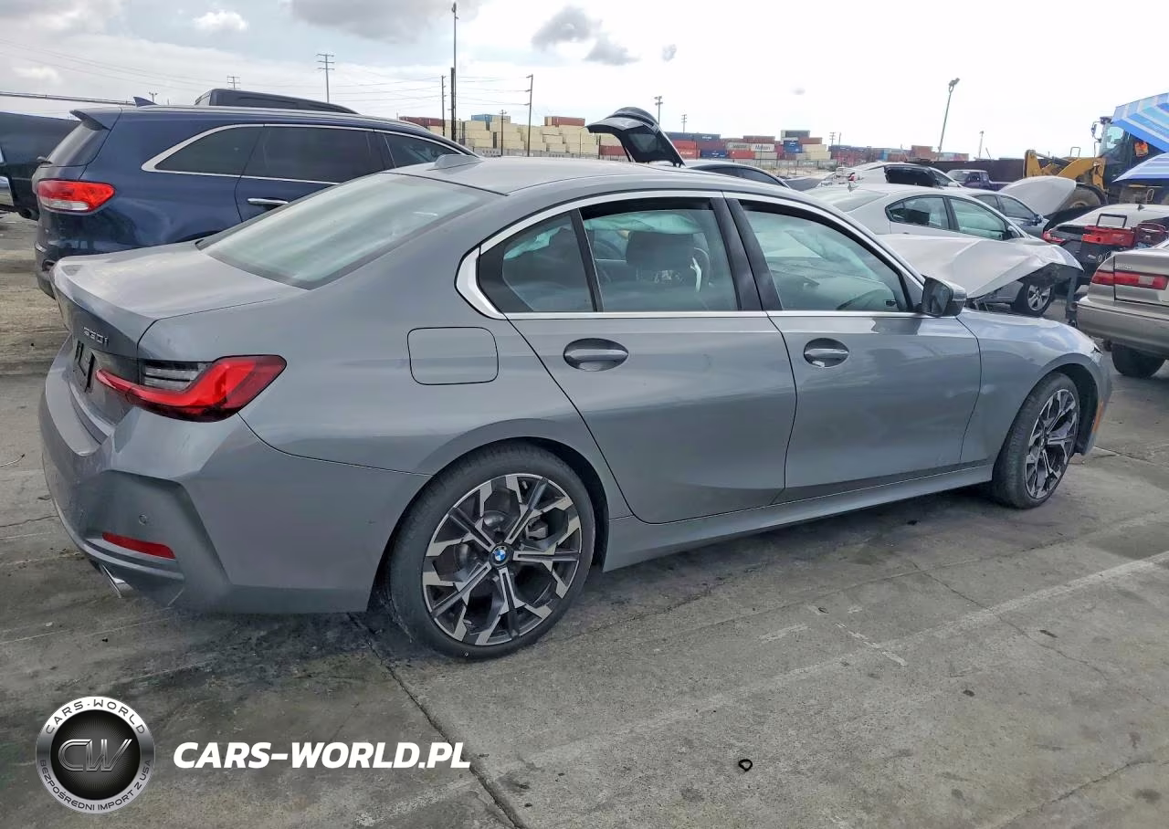 2026 BMW 330I VIN:WBA13LA09TFV97983 - 3