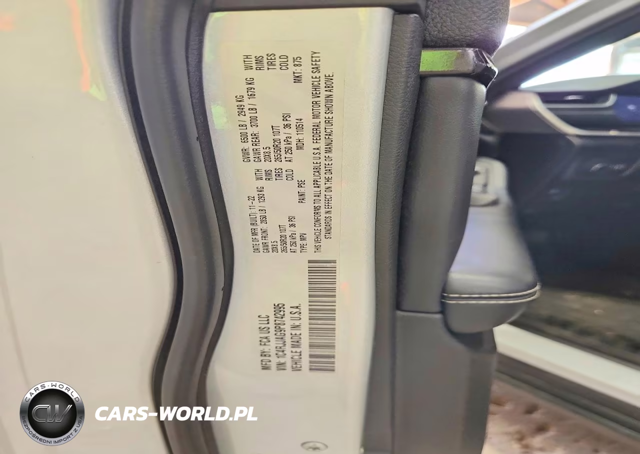 2023 Jeep Grand Cherokee L Laredo VIN:1C4RJJAG9P8742995 - 13