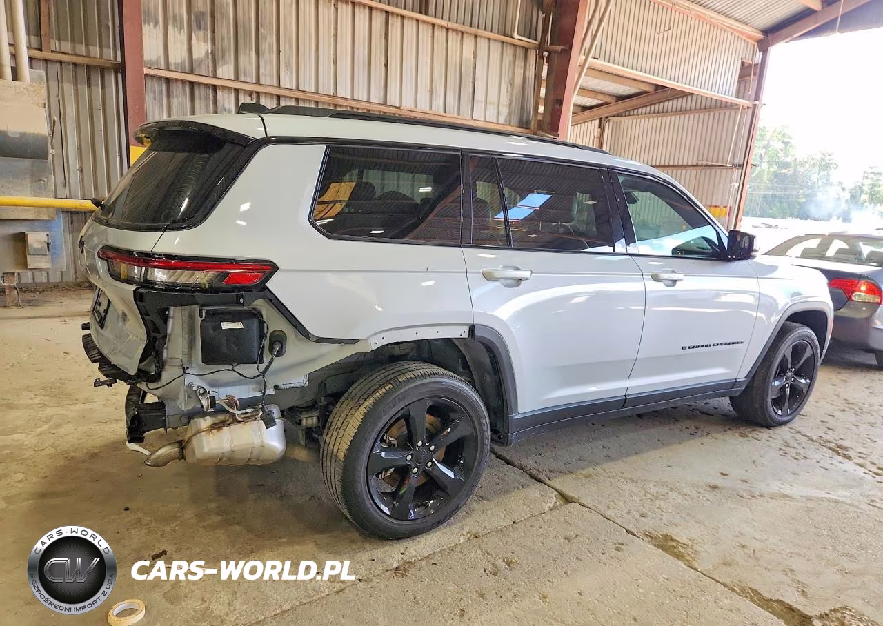 2023 Jeep Grand Cherokee L Laredo VIN:1C4RJJAG9P8742995 - 3