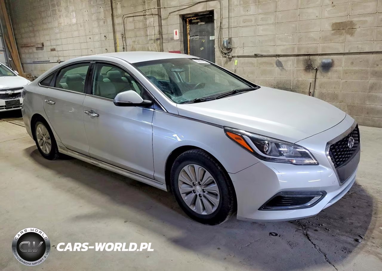 2016 Hyundai Sonata Hybrid Se VIN:KMHE24L14GA015516 - 4