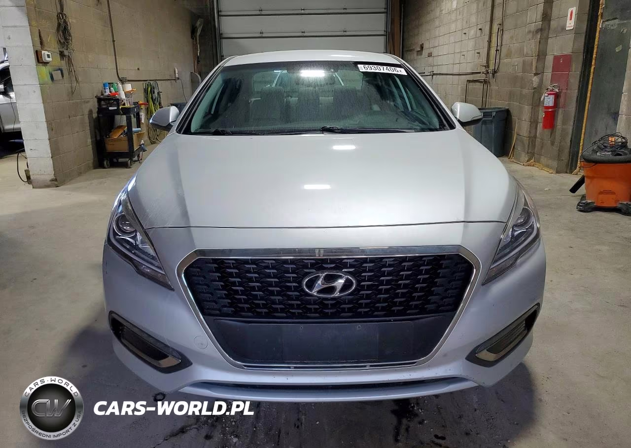 2016 Hyundai Sonata Hybrid Se VIN:KMHE24L14GA015516 - 5