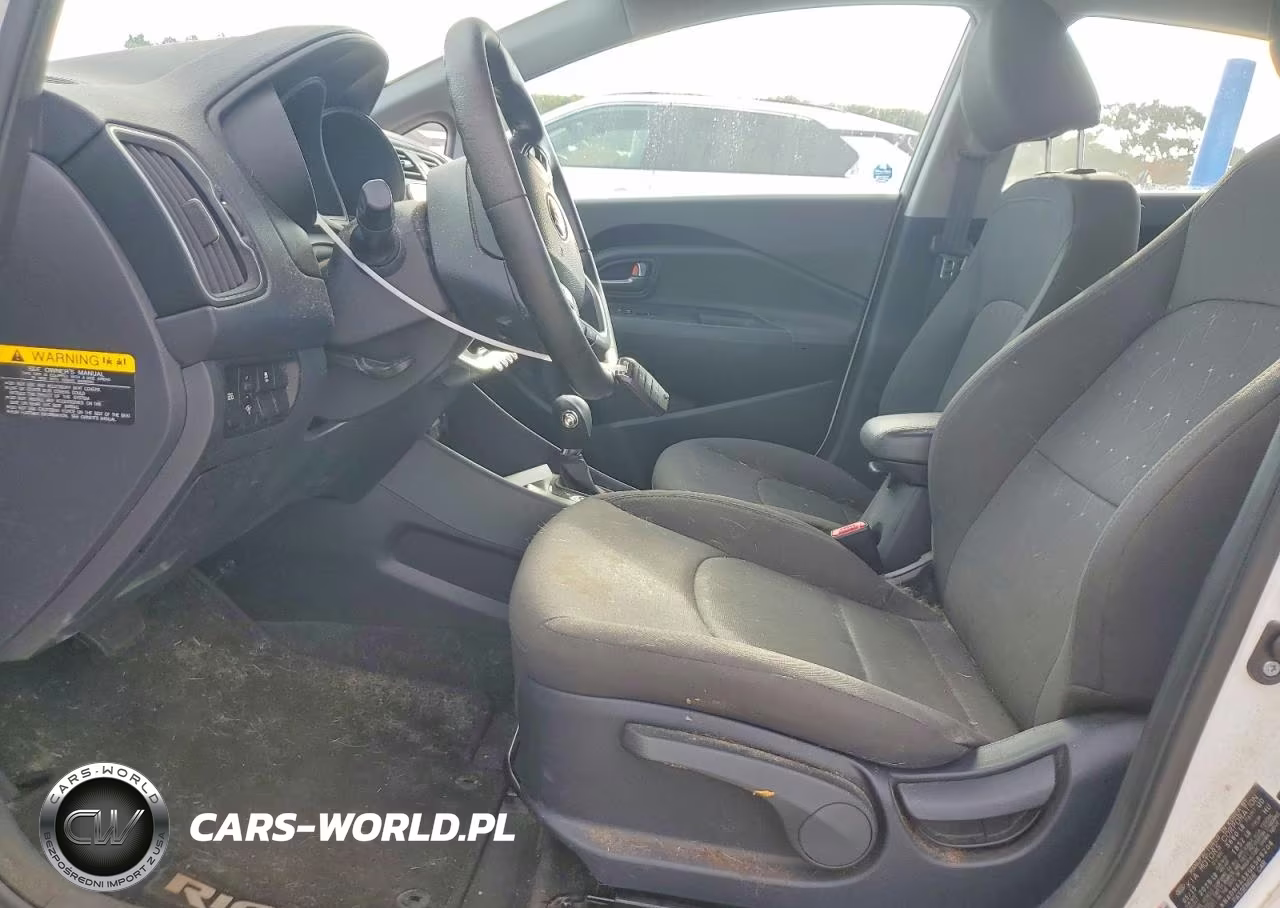 2016 Kia Uk VIN:KNADN4A3XG6569204 - 7