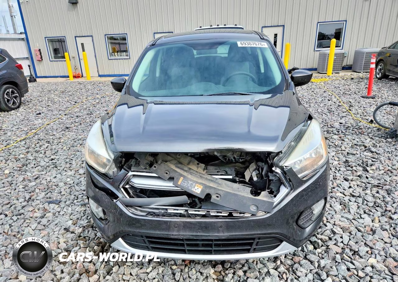2017 Ford Escape Se VIN:1FMCU9G97HUD44208 - 5