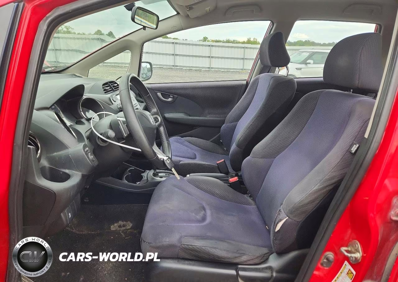 2013 Honda Fit Sport VIN:JHMGE8H56DC008508 - 7