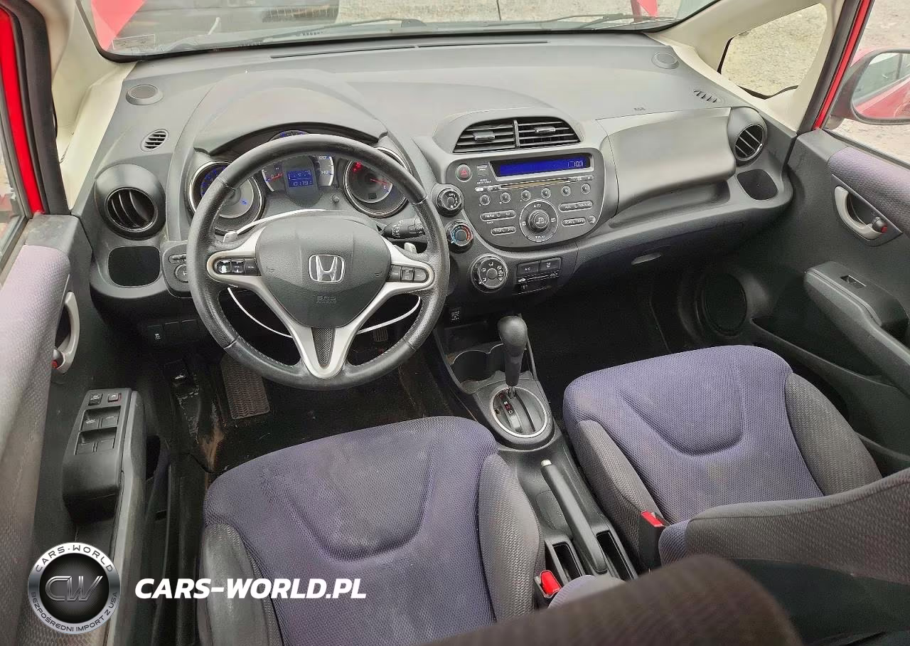 2013 Honda Fit Sport VIN:JHMGE8H56DC008508 - 8
