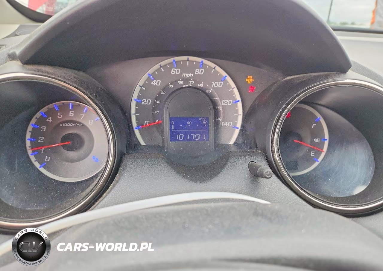 2013 Honda Fit Sport VIN:JHMGE8H56DC008508 - 9