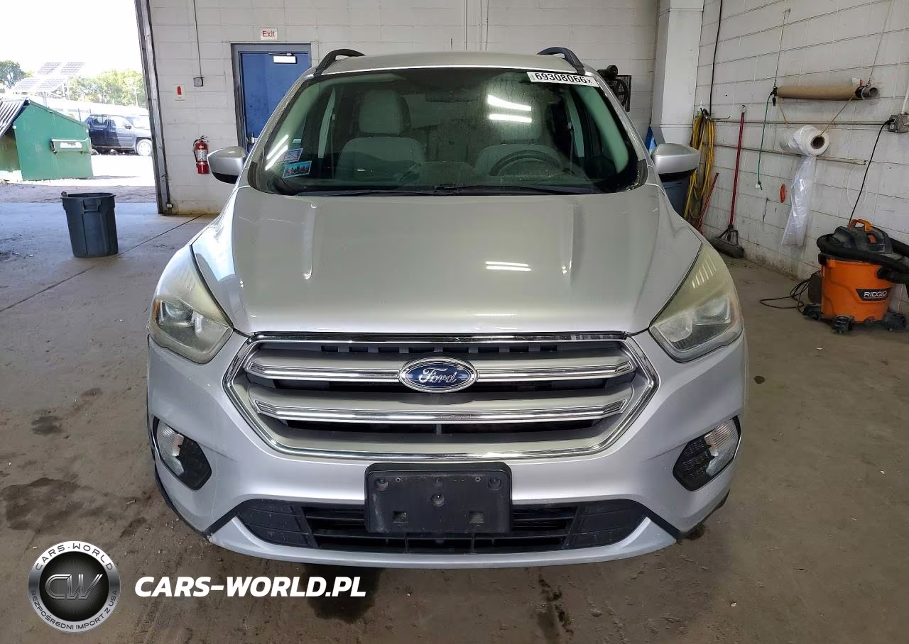 2017 Ford Escape Se VIN:1FMCU9GD2HUC98601 - 5