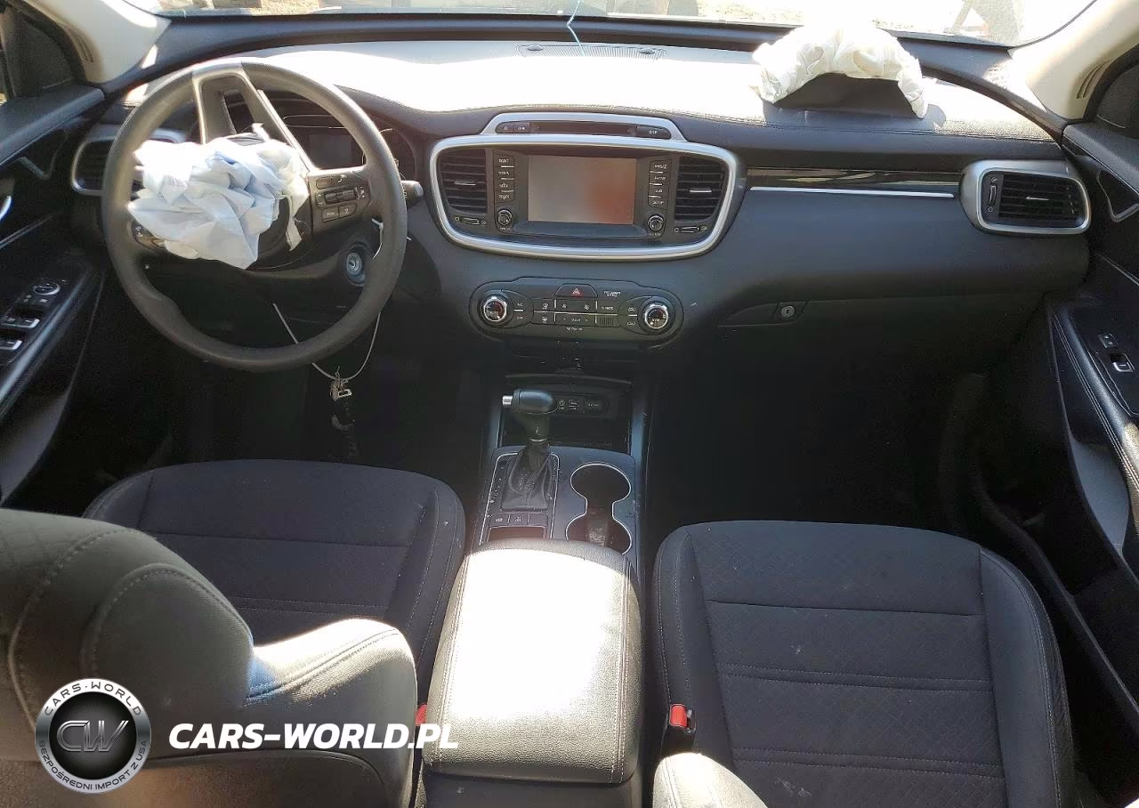 2018 Kia Sorento Lx VIN:5XYPGDA33JG377377 - 8
