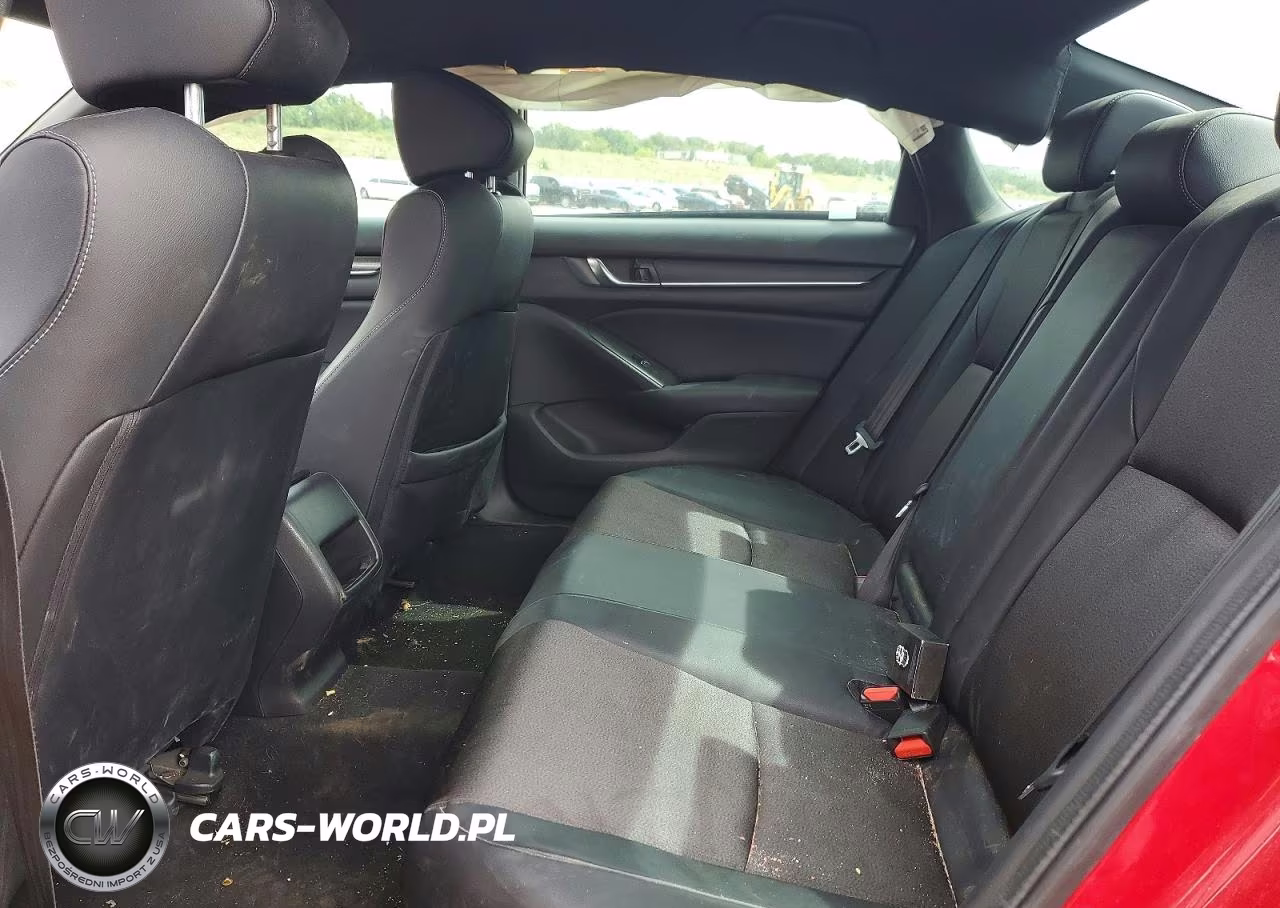 2018 Honda Accord Sport VIN:1HGCV1F38JA002811 - 10