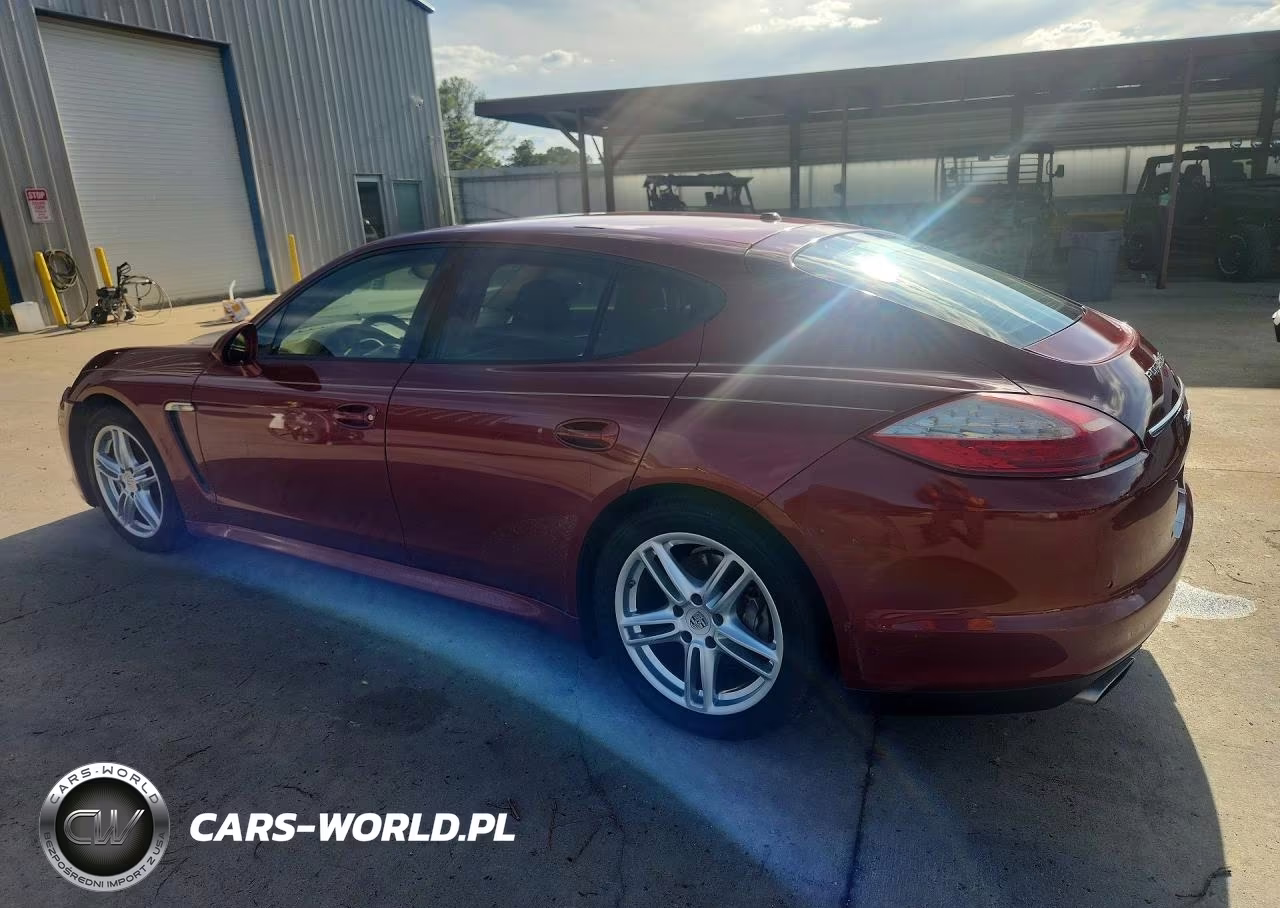 2011 Porsche Panamera Base 4D Sed VIN:WP0AA2A75BL010047 - 2