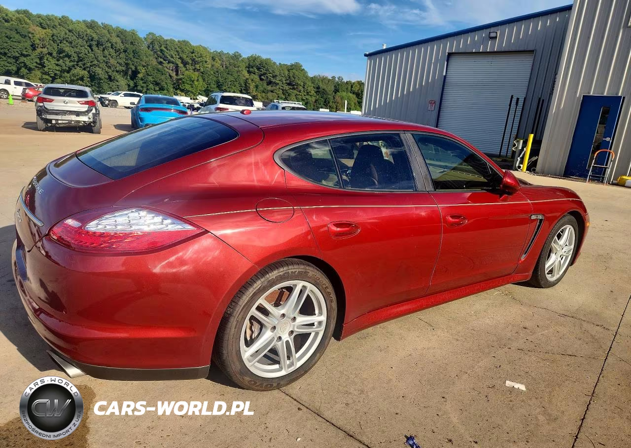 2011 Porsche Panamera Base 4D Sed VIN:WP0AA2A75BL010047 - 3