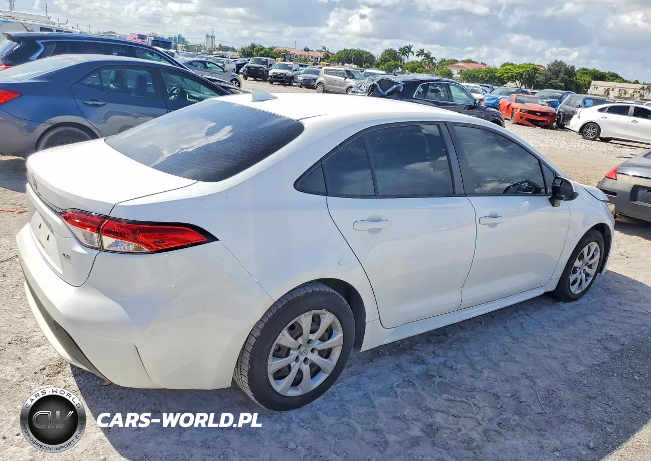 2021 Toyota Corolla Le VIN:JTDEPMAE2MJ124953 - 3