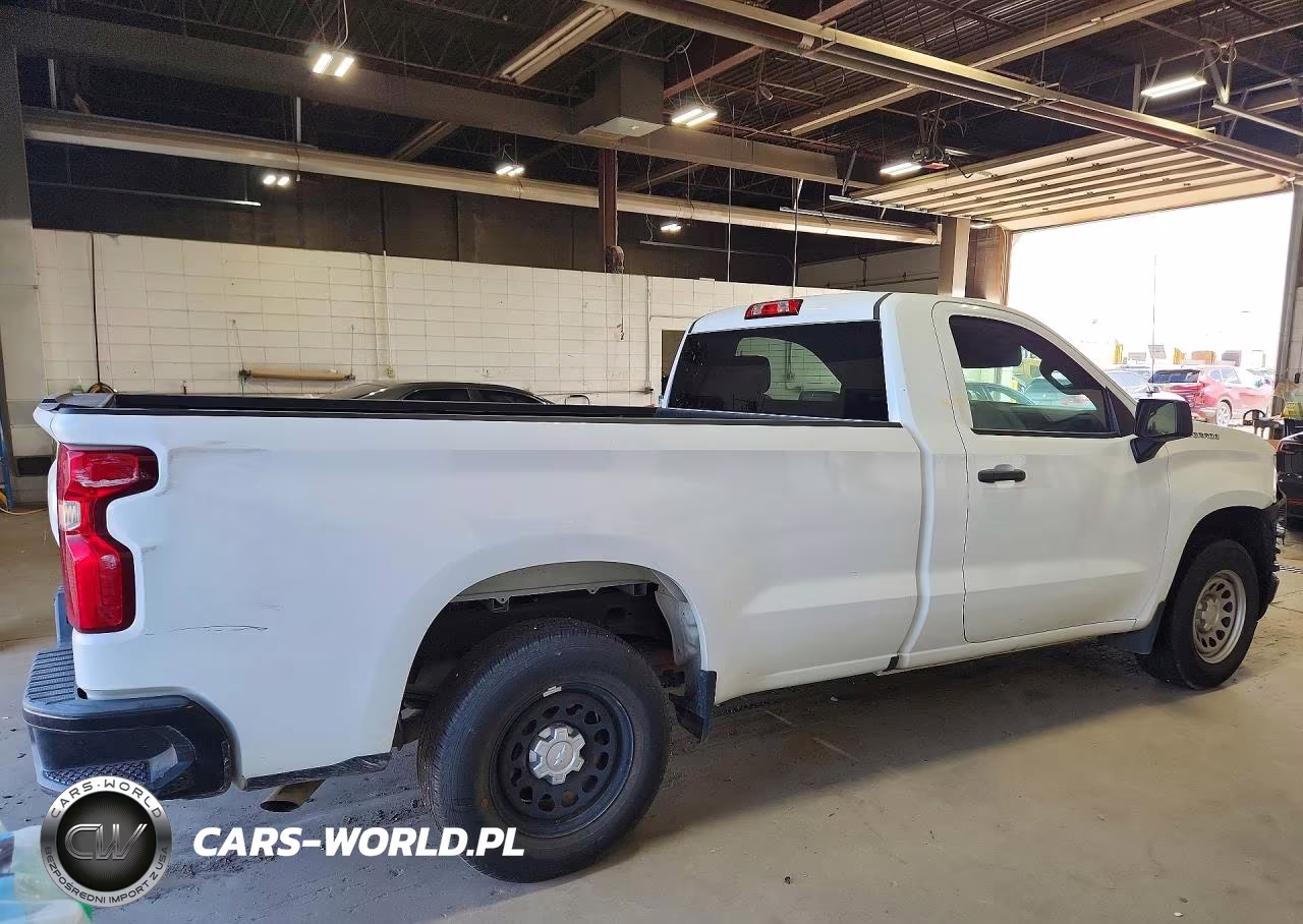 2022 Chevrolet Silverado Ltd C1500 VIN:3GCNWAEK8NG131149 - 3