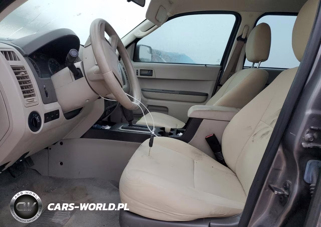 2012 Ford Escape Xls VIN:1FMCU0C71CKC17460 - 7