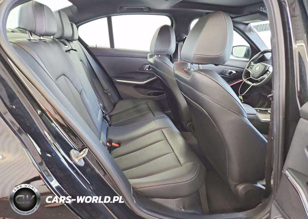 2025 BMW 330I VIN:3MW69CW01S8F10873 - 10